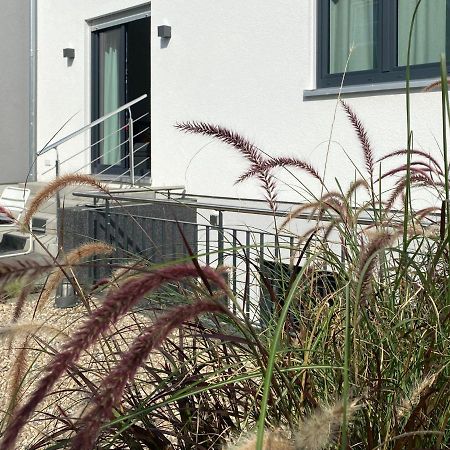 Modernes Apartment, Terrasse Und Garten Am Lilienthalpark Im Suedwesten Berlins Экстерьер фото