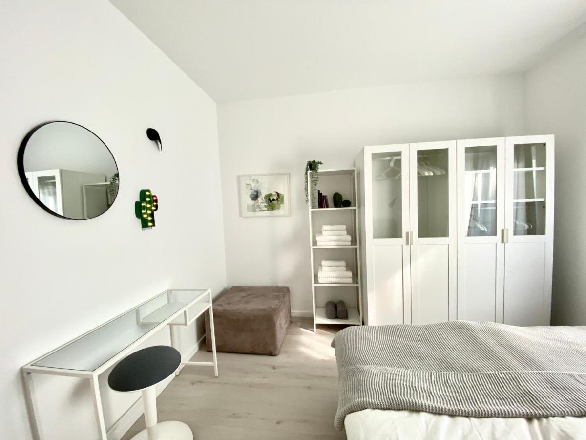 Modernes Apartment, Terrasse Und Garten Am Lilienthalpark Im Suedwesten Berlins Экстерьер фото