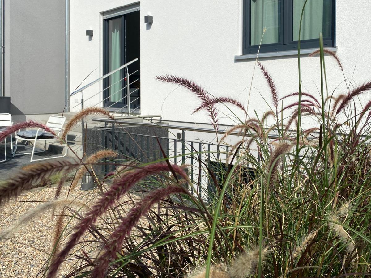 Modernes Apartment, Terrasse Und Garten Am Lilienthalpark Im Suedwesten Berlins Экстерьер фото